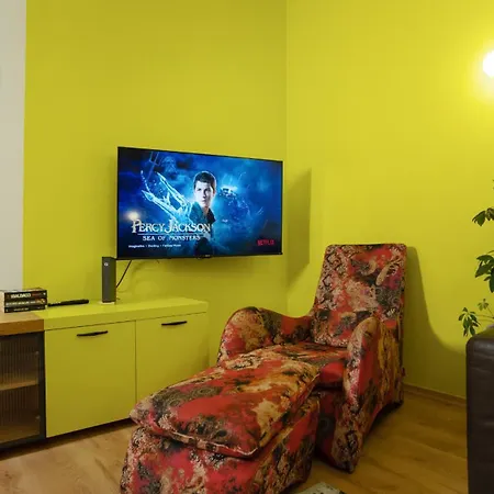 Chic Retreat In Blloku Apartament Tirana